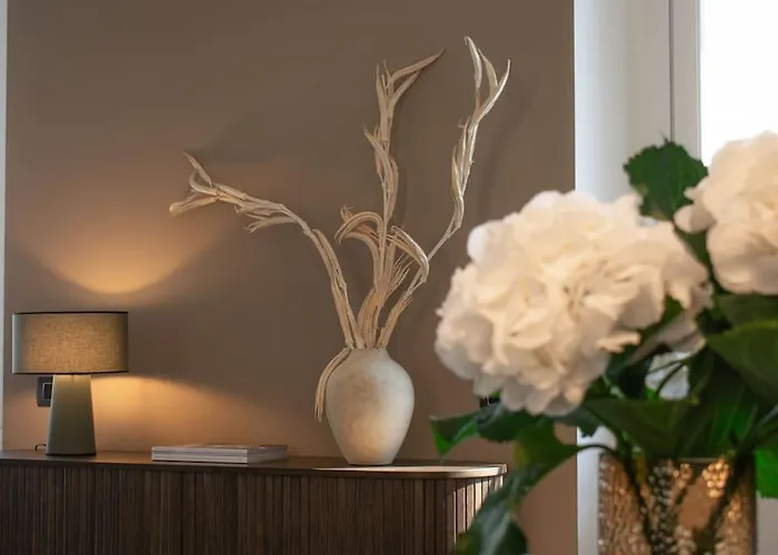 Eleganza Nel Cuore Di דירה *